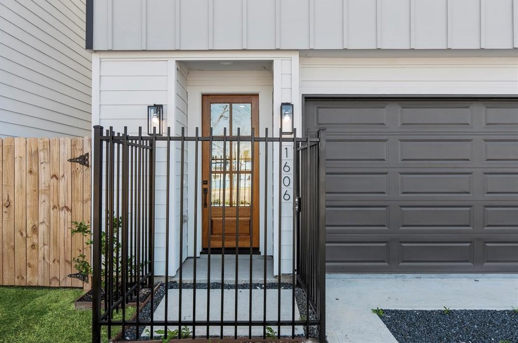 1608 Hays St, Houston TX  77009-0059 exterior