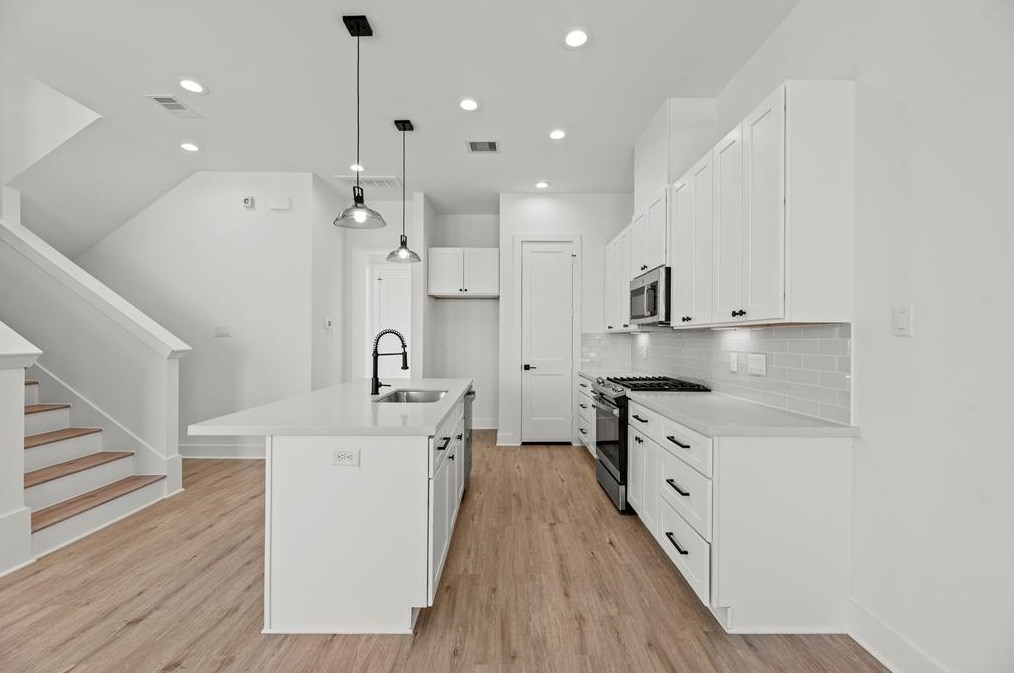 1608 Hays St, Houston TX  77009-0059 exterior