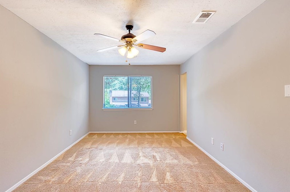 73 Waxberry Rd, Spring TX  77381-3497 exterior