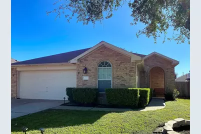 384 Hannah Lane, Alvin, TX 77511 - Photo 1