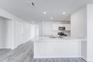 315 E Northpointe Ave, La Grange, TX 78945 - Photo 17