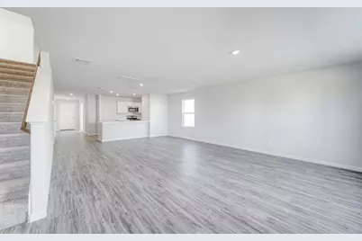 315 E Northpointe Ave, La Grange, TX 78945 - Photo 9