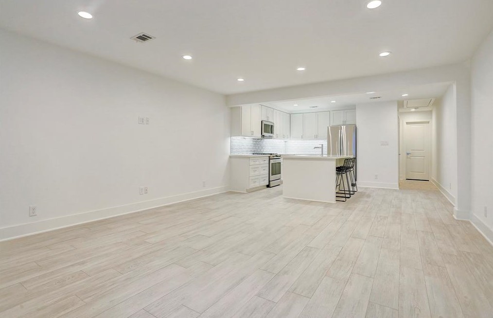 4514 Mount Vernon St, Houston TX  77006-5816 exterior