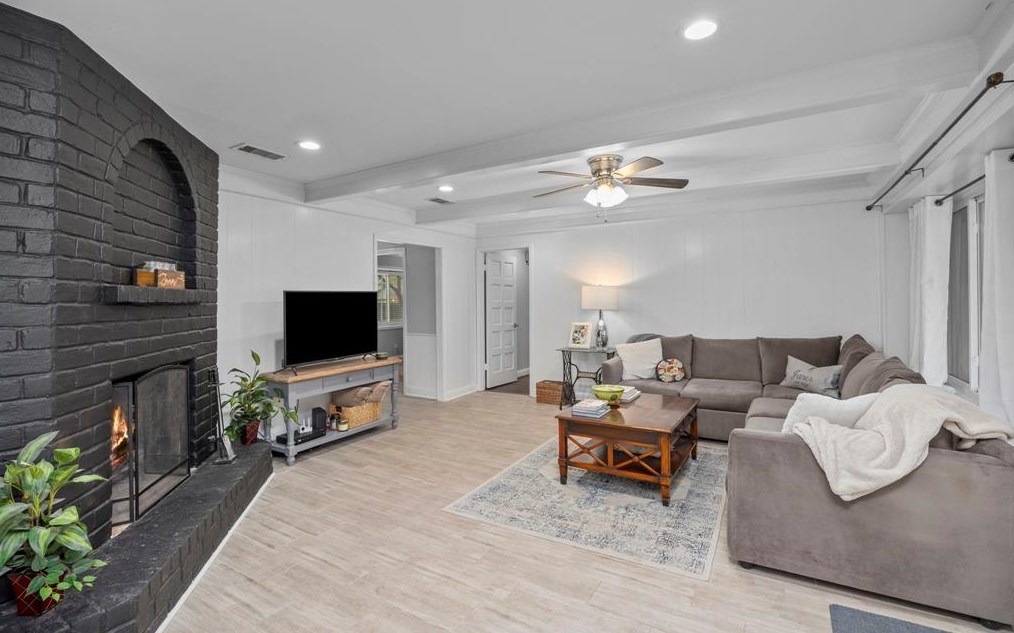 12331 Westmere Dr, Houston TX 77077-3717 exterior