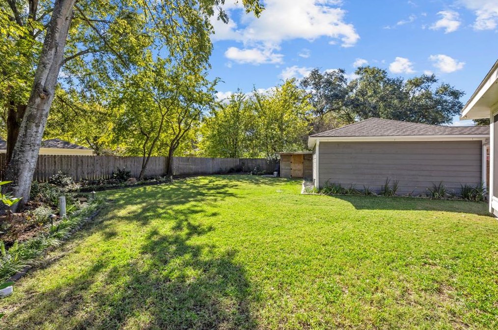 12331 Westmere Dr, Houston TX 77077-3717 exterior