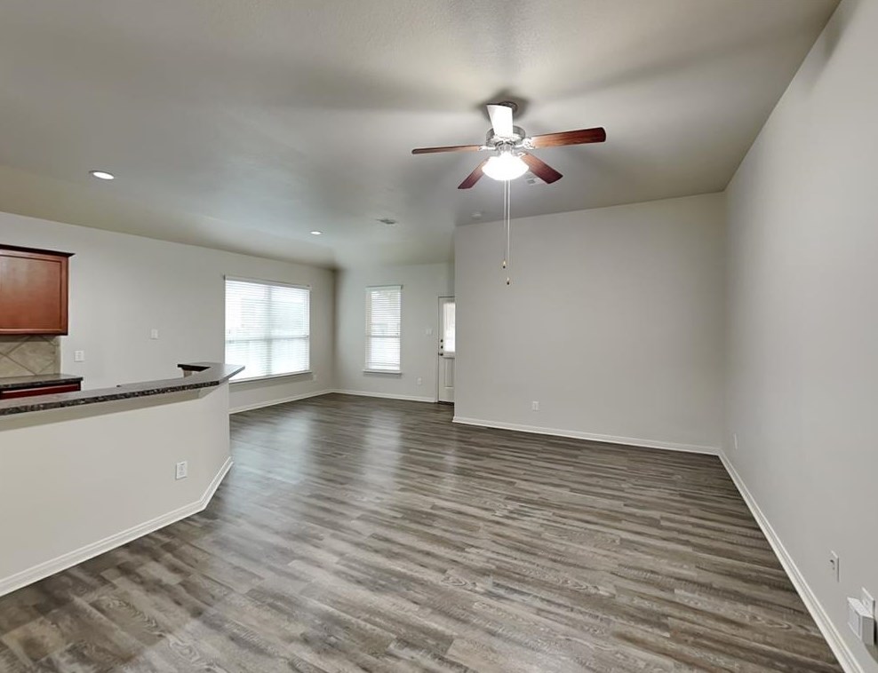 9431 Elliotts Ct, Conroe TX  77304-7201 exterior