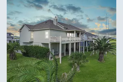 813 Pinata Drive, Crystal Beach, TX 77650 - Photo 43