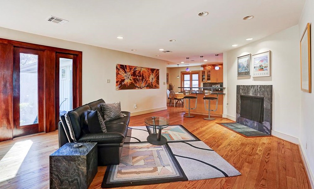 5607 Grape St, Houston TX  77096-1113 exterior