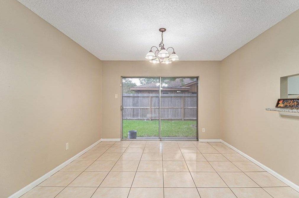 819 Seamaster Dr, Houston TX  77062-5103 exterior