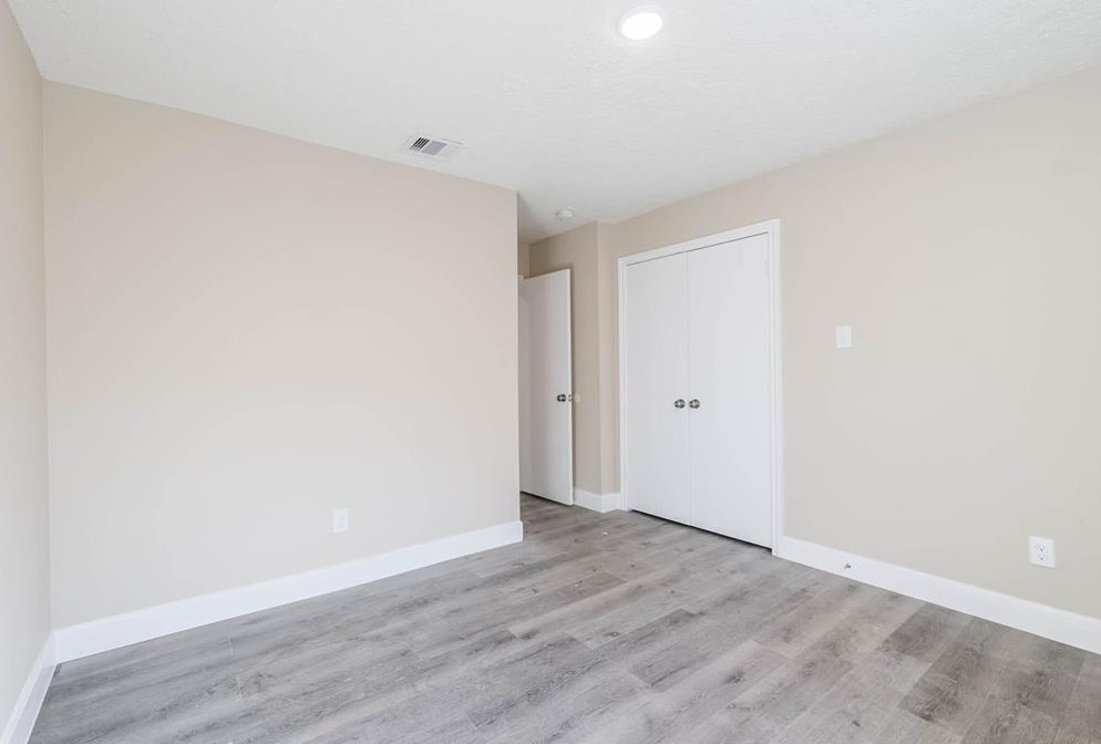 13919 Buffalo Speedway, Houston TX  77045-5703 exterior