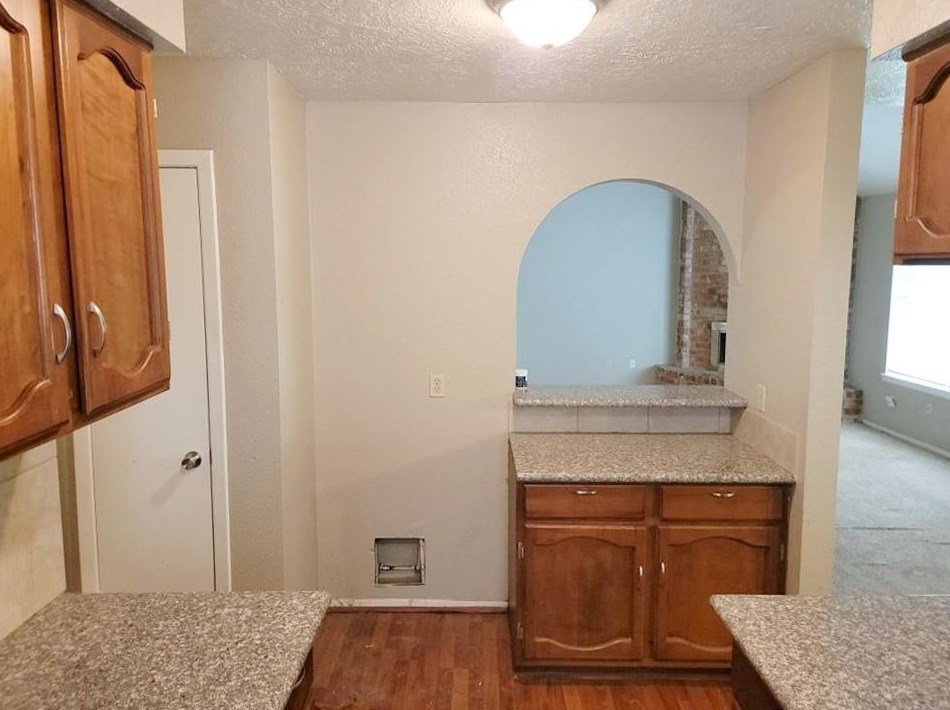 9838 Rustic Rock Rd, Morgans Point, TX 77571