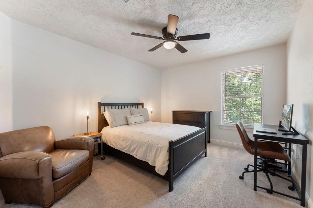 15 Courtland Grn St, Spring TX 77382-5100 exterior