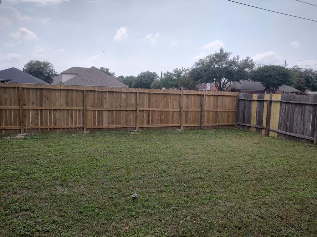 16031 Wisteria Hill St, Houston TX  77073-5657 exterior