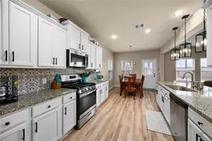 20272 Torrey Pines Ln, Cleveland, TX 77327 - Photo 19