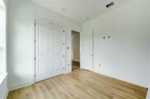 9005 Noel St, Houston, TX 77033 - Photo 19