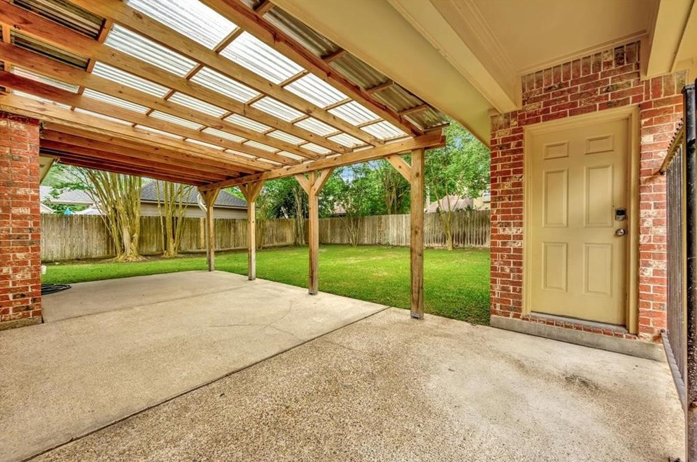 14814 Evergreen Rdg Way, Houston TX  77062-2335 exterior