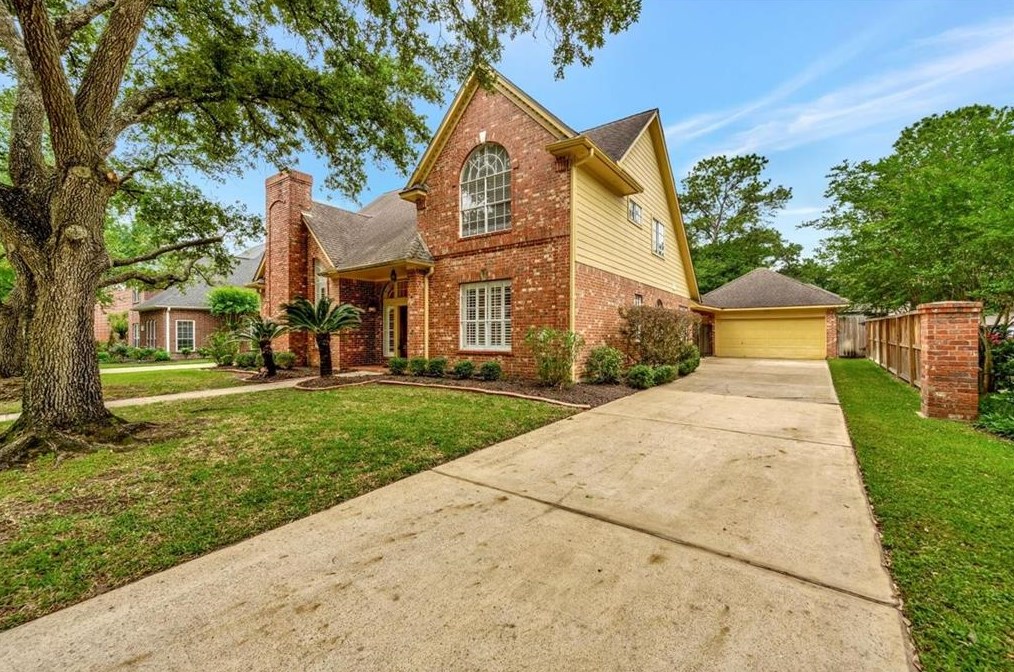14814 Evergreen Rdg Way, Houston TX  77062-2335 exterior