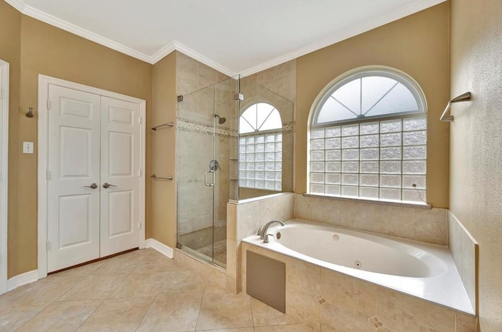 14814 Evergreen Rdg Way, Houston TX  77062-2335 exterior