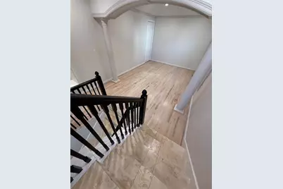 2 Milan Estates, Houston, TX 77056 - Photo 9