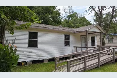 215 Blackshear Street, Tomball, TX 77375 - Photo 1