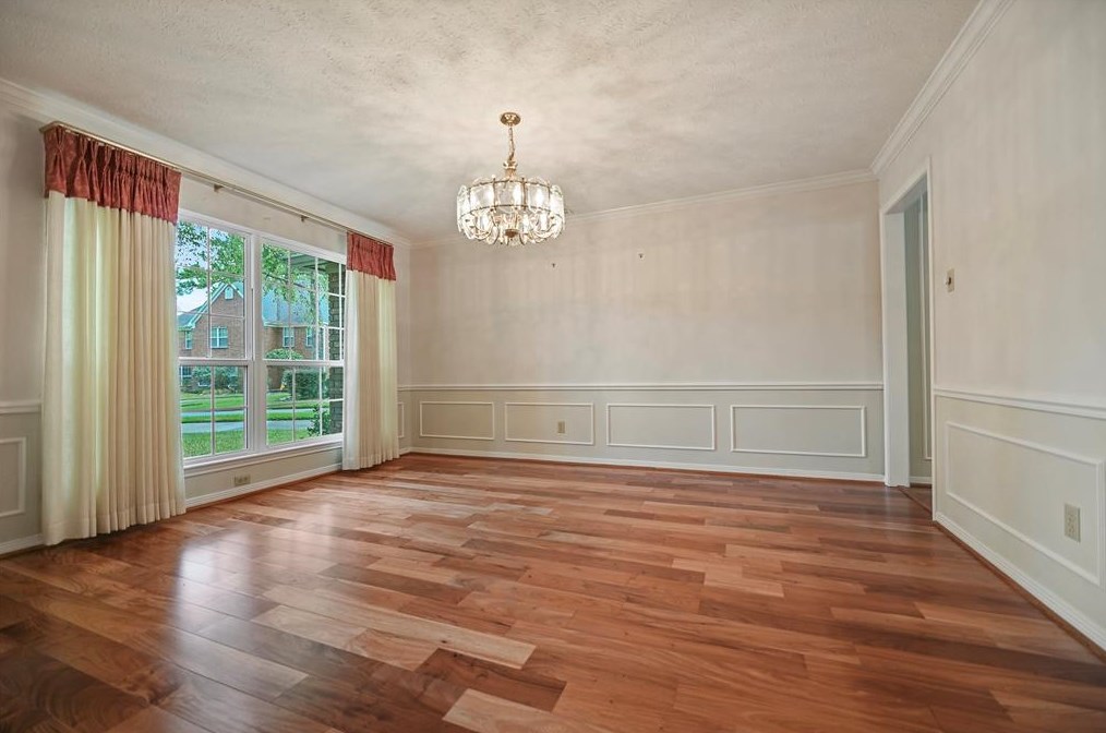 15971 Knl Ldg Dr, Houston TX  77095-1670 exterior