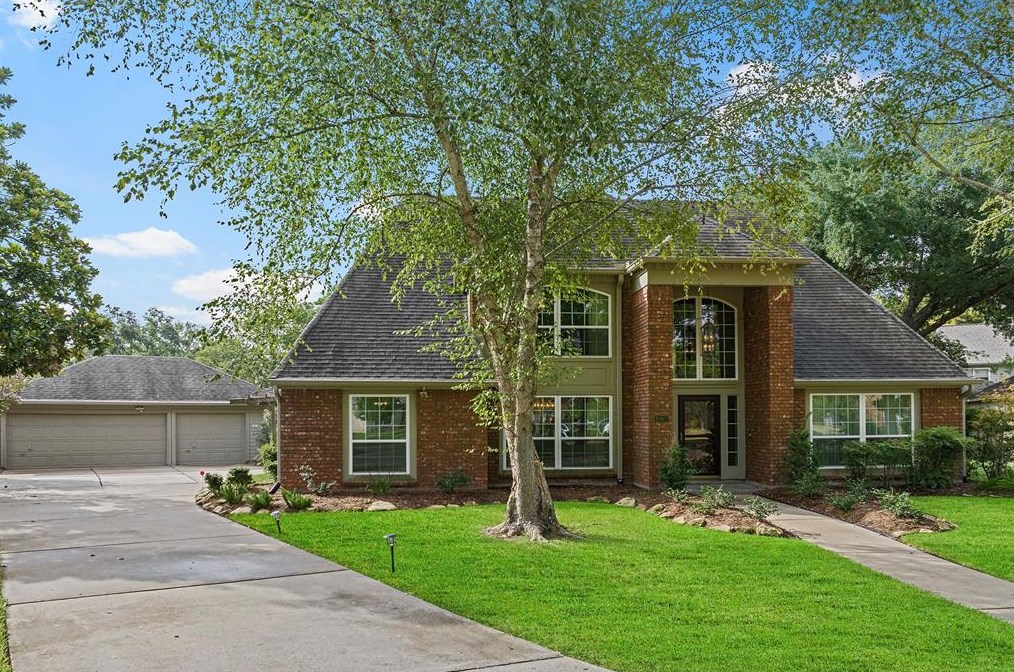 15971 Knl Ldg Dr, Houston TX  77095-1670 exterior