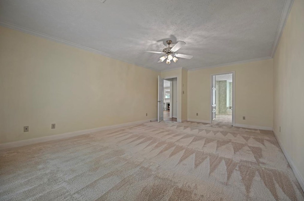 15971 Knl Ldg Dr, Houston TX  77095-1670 exterior