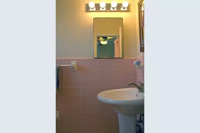 735 E 12th Street, Houston, TX 77008 - Photo 11