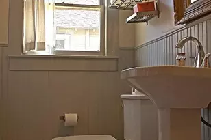 735 E 12th St, Houston, TX 77008 - Photo 7