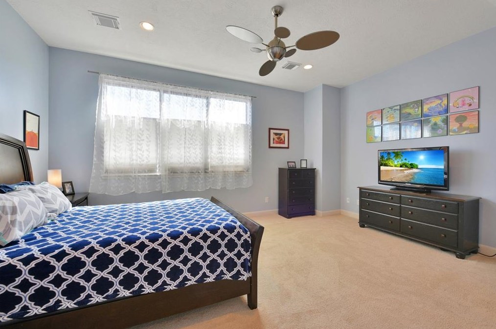 719 Reinerman St, Houston TX  77007-5236 exterior