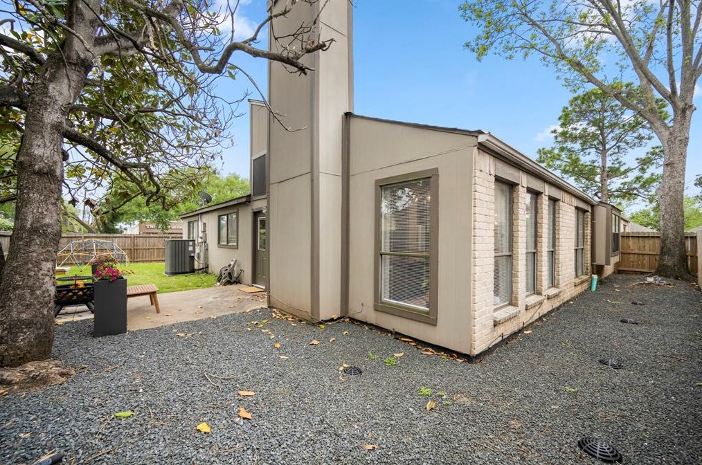 2639 Austins Pl, Sugar Land TX  77478-4332 exterior