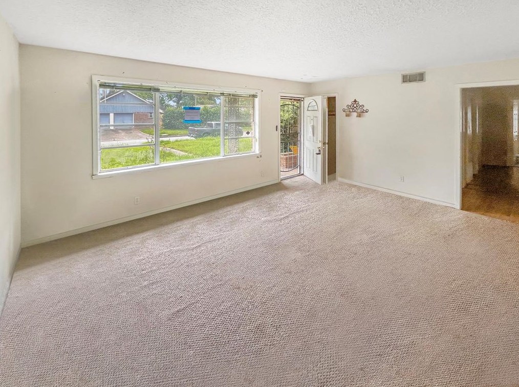 5347 Laurel Crk Way, Houston TX  77017-6252 exterior