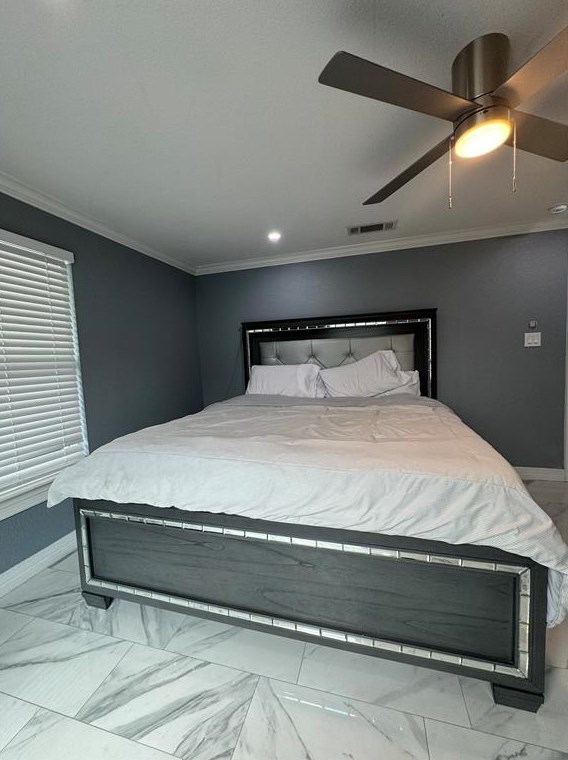 5301 Bennington St, Houston TX  77028-4209 exterior