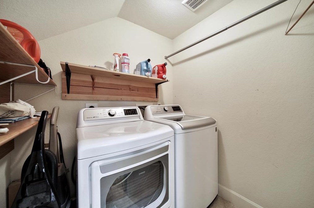 2718 Clay St, Houston TX  77002-7504 exterior