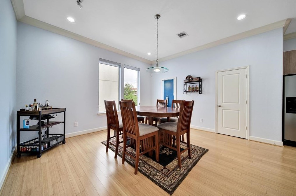 2718 Clay St, Houston TX  77002-7504 exterior