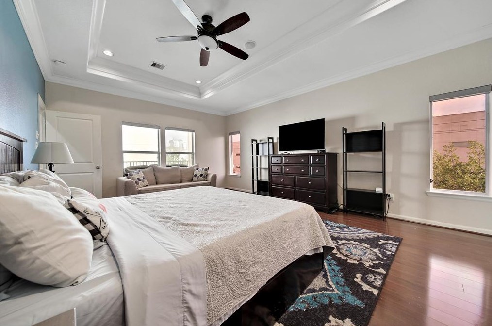 2718 Clay St, Houston TX  77002-7504 exterior