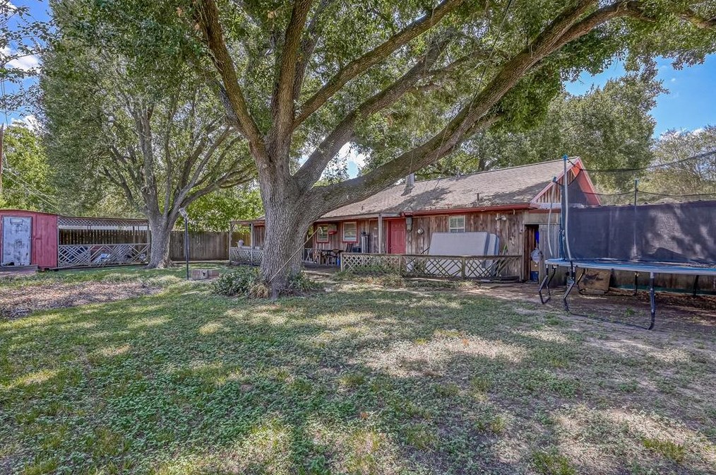 12106 Cedar Gap Ln, Houston TX  77072-4838 exterior