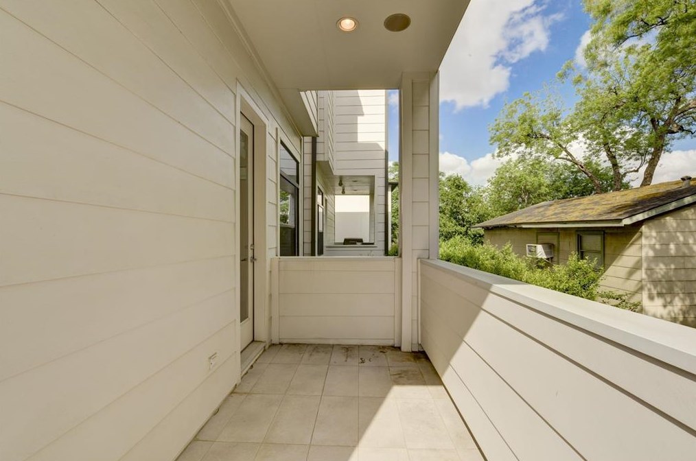 1541 Vermont St, Houston TX  77006-1041 exterior