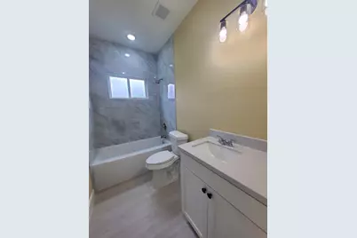 1306 N 9th Street, Conroe, TX 77301 - Photo 23