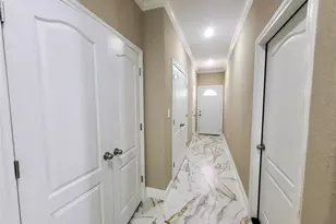 1306 N 9th St, Conroe, TX 77301 - Photo 3