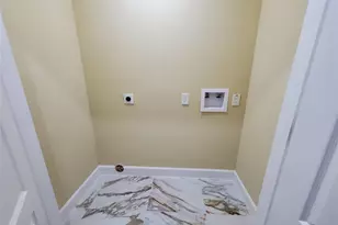 1306 N 9th St, Conroe, TX 77301 - Photo 13