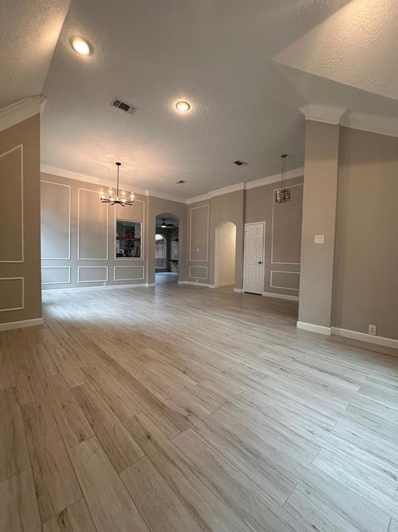 1326 Forest Dr, Houston TX  77043-4537 exterior