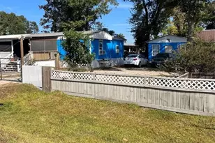 8026 Forest Trace Blvd, Conroe, TX 77306 - Photo 3