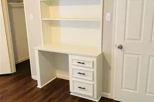 2819 Colony Dr, Sugar Land, TX 77479 - Photo 11