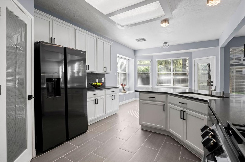 47 Winterport Cir, Spring TX  77382-1125 exterior