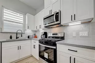 2105 Sam Wilson St, Houston, TX 77020 - Photo 33