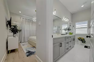 2105 Sam Wilson St, Houston, TX 77020 - Photo 15