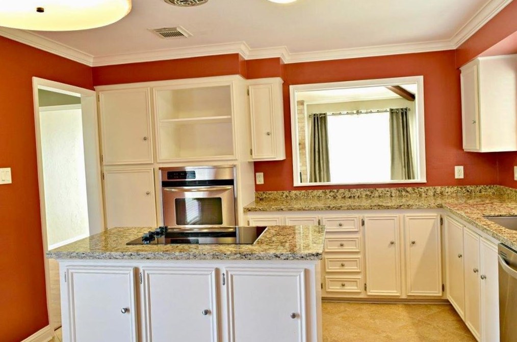 13723 Ella Lee Ln, Houston TX  77077-5406 exterior