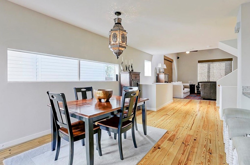 658 Lester St, Houston TX 77007-5223 exterior