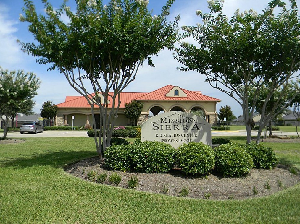 18227 Mossy Creek Ln, Richmond TX  77407-5072 exterior